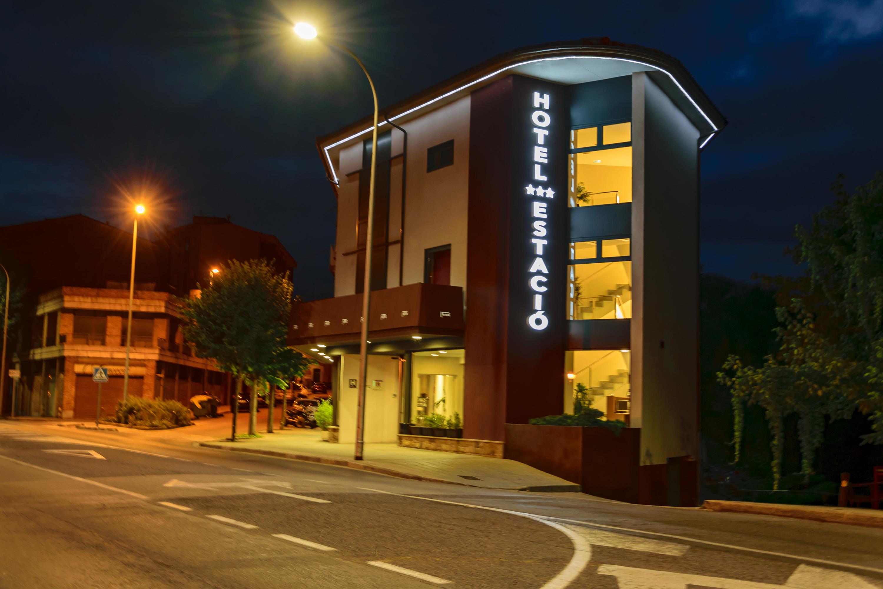 Hotel Estacio (Adults Only) Олот Экстерьер фото